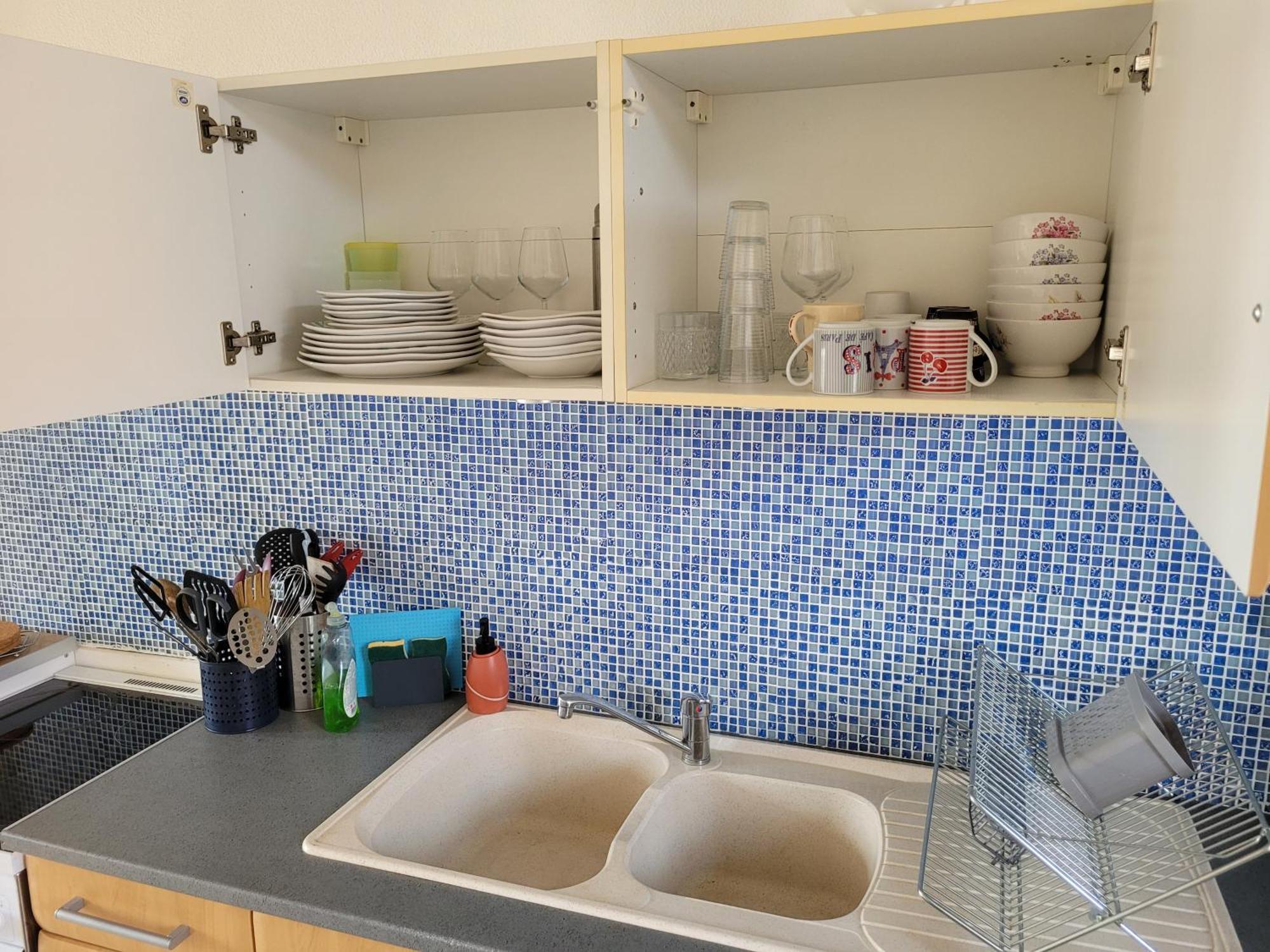 Petite Maison Proche - *